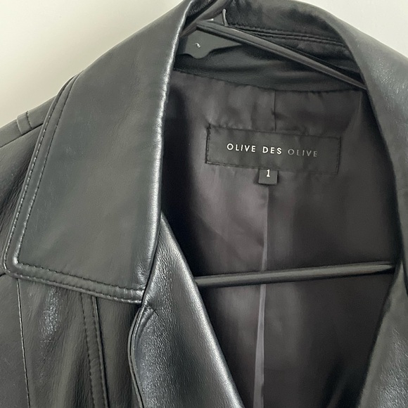 Leather jacket - Picture 2 of 3